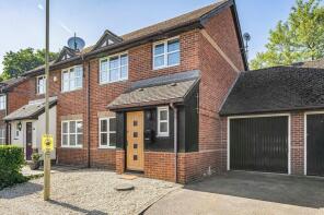 16, Fairfax Gate, Holton, Oxford OX33 1QE