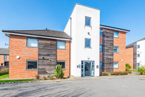 33, Rectory Court, Mere Lane, Armthorpe, Doncaster DN3 2BG