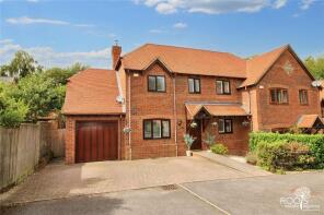 2, Evergreen, Thatcham RG19 8ES