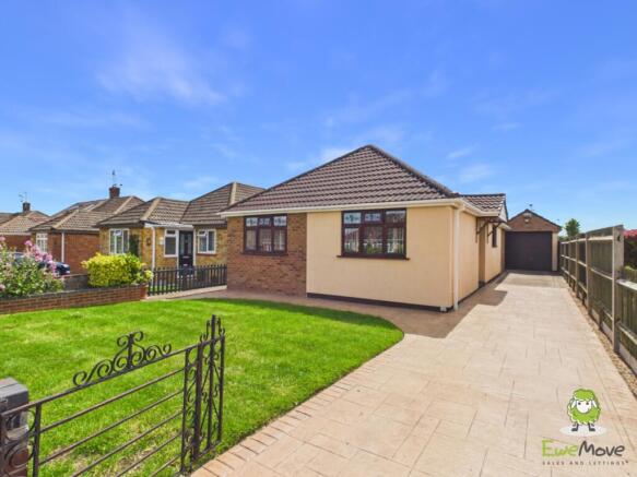 EweMove Estate Agents Basingstoke - Brackley Way