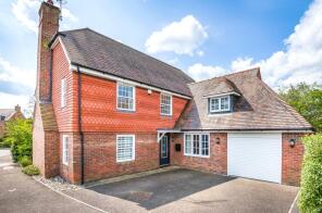 4, Berrall Way, Billingshurst RH14 9PG