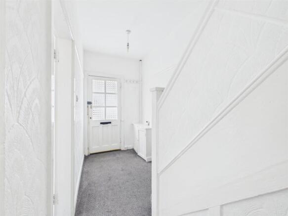 CAM03844G0-PR0523-STILL006.jpg