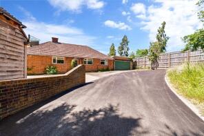St Andrews Lodge, Coolham Road, Horsham RH13 0JW