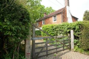 The Corner House, Middle Lane, Three Cups Corner, Heathfield TN21 9PB