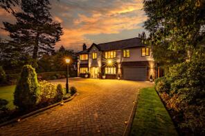 388, Chester Road, Woodford, Stockport SK7 1QG