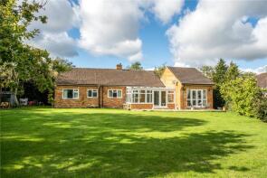 Staggerin, Toot Hill Road, Ongar CM5 9LJ