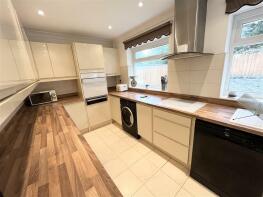 84, Manselfield Road, Murton, Swansea SA3 3AG