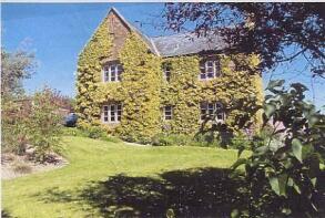 Middle Farmhouse, Hewish Lane, West Crewkerne, Crewkerne TA18 8QT