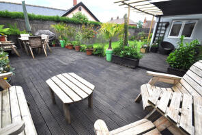 Hayburn, Lambwath Lane, Hull HU11 5AP