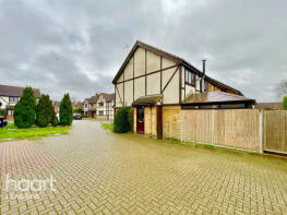 63, Frenchmans Close, Dunstable LU5 6JD