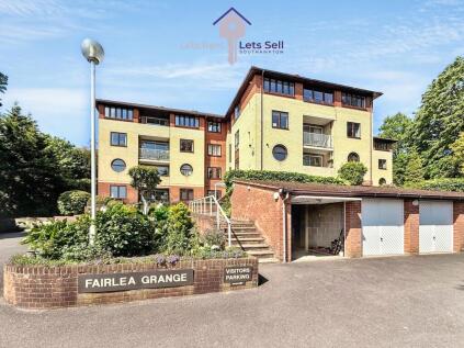 Fairlea Grange, Denbigh Gardens