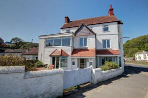 Flat 1, East Row Lodge, East Row, Sandsend, Whitby YO21 3SU