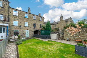 6, Bank Lane, Denby Dale, Huddersfield HD8 8QP