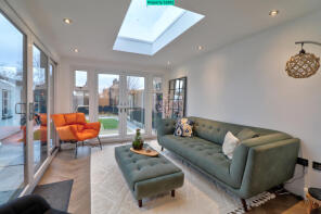 40, Gobions Avenue, Romford RM5 3SP