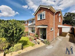 28, Holyoake Drive, Heather LE67 2QD