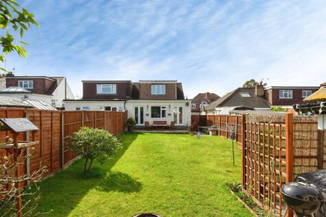 Orchard Close, Fetcham, Leatherhead, Surrey, KT22