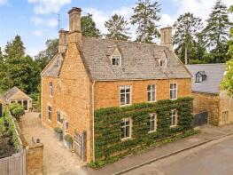 Crown House, Manor Road, Chipping Norton OX7 7AG