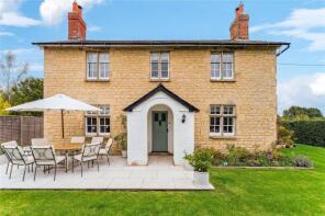 White House, Road Running Through Waterstock, Waterstock, Oxford OX33 1JT