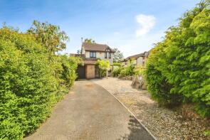 17, Hamilton Grove, Exeter EX6 8EW