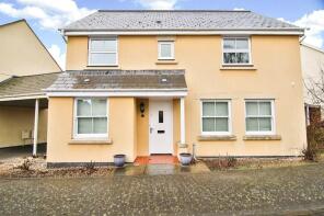 10, Dan Y Gollen, Crickhowell NP8 1TN