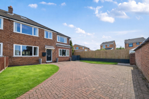 Yarwood Close, Heywood, OL10