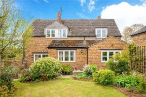Stone Bank, Manor Orchard, Horley OX15 6DZ