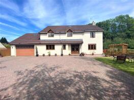 Lake House, A48 Crick To Parkwall Roundabout, Caldicot NP26 5UW