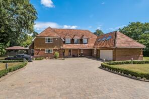 Holly Acres, Canada Common Road, West Wellow, Romsey SO51 6DH