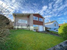 20, Longfield, Lutton PL21 9SN