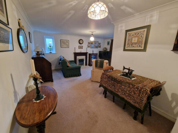 Living/Dining Room
