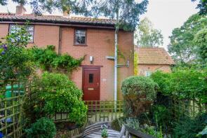 Crow Cottage, Goughs Yard, The Street, Corpusty NR11 6QP