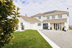 Lowena, Harlyn Road, St Merryn, Padstow PL28 8SF