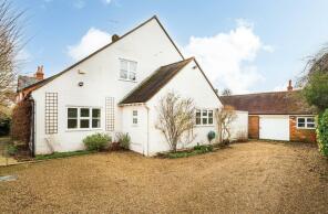Barum, Lashbrook Road, Lower Shiplake, Henley-on-thames RG9 3NX