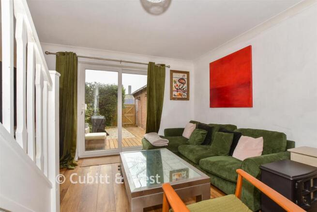 Lounge/ Kitchen