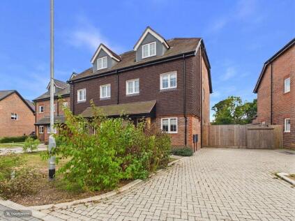 Porkele Place, Caterham