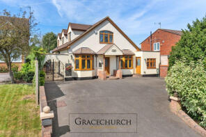 Clovelly, St Leonards Road, Nazeing, Waltham Abbey EN9 2HJ