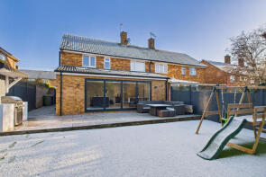 15, Hollybush Lane, Hemel Hempstead HP1 2PF