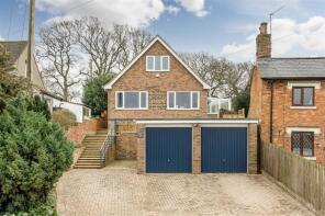 26 Moss Bank, Main Street, Northampton NN7 4SG