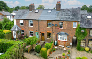 6, Nursery Terrace, Potten End, Berkhamsted HP4 2QU