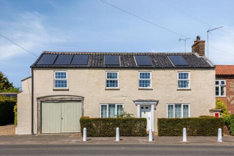 Charming Four Bedroom Countryside Home in West Rudham