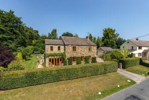 Hillside House, Low Lane, Leyburn DL8 4HS