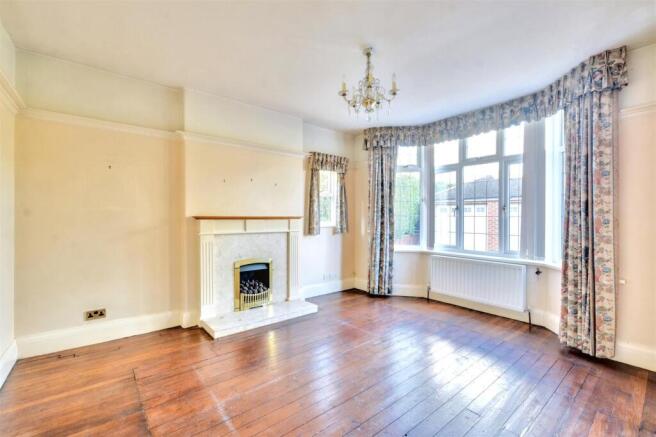Dining Room_1.jpeg