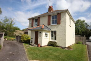 Lodge Farm House, Elm Close, Salisbury SP5 1EU