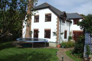 Little Orchard, Road South Off A342 To Pigleaze Dairy, Marlborough SN8 3EY