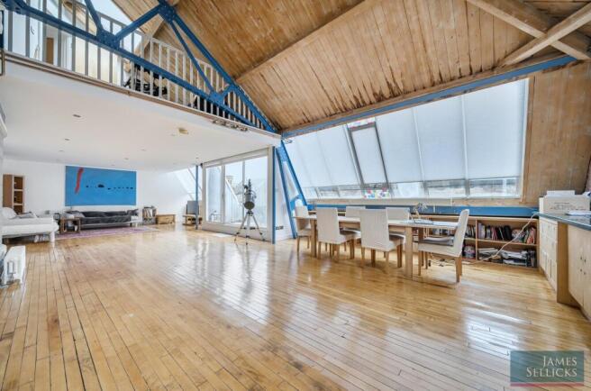 Open-Plan Living, Dining & Kitchen Area