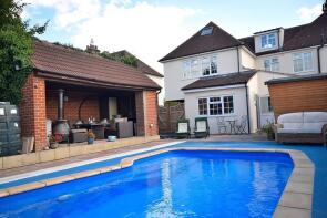 Hunters Moon, Clarks Field Cottages, Hackmans Lane, Cock Clarks, Purleigh CM3 6RE