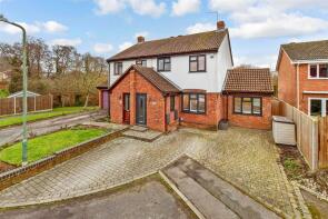 10, Cotswold Gardens, Maidstone ME15 8TB