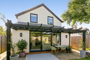 White Cottage, Bix, Henley-on-thames RG9 6DB