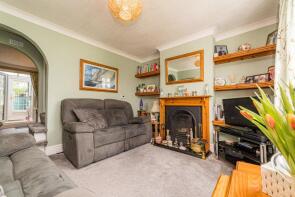 11, Quay Cottages, Conyer Quay, Sittingbourne ME9 9HJ