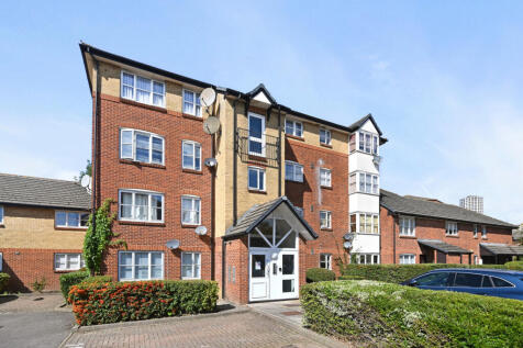 Curtis Drive, London, W3